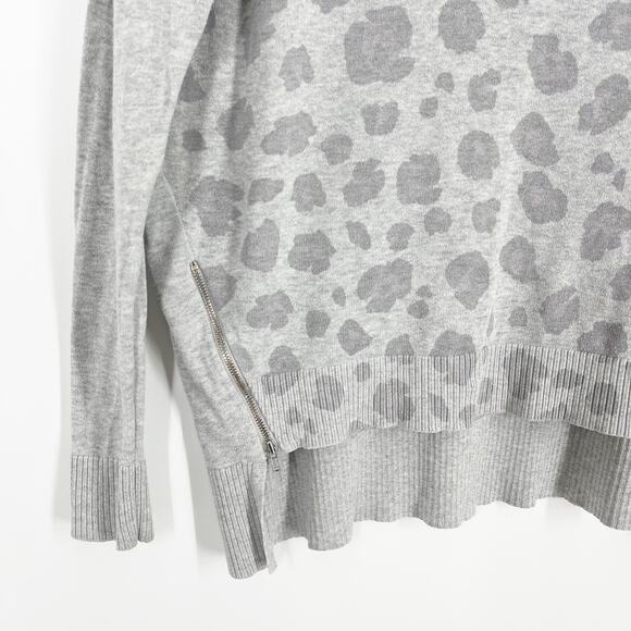 Express Gray Cotton Knit Pullover Animal Print Women's Size Small - Picture 2 of 11